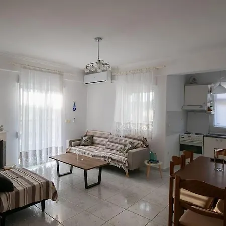 Perfect Sunlight Near The Sea Apartment Flogita
